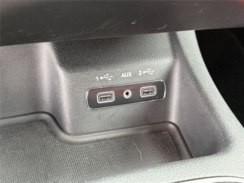 Used 2020 Dodge Durango SRT w/ Technology Group AWD/4WD image 33