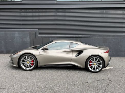 Used 2025 Lotus Emira RWD image 7