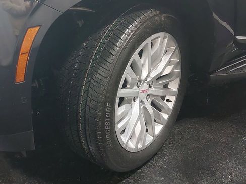 New 2026 GMC Yukon Denali w/ LPO, Floor Liner Package AWD/4WD image 36