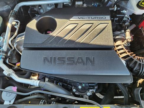 Used 2023 Nissan Rogue SV image 30