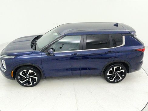 Used 2024 Mitsubishi Outlander FWD image 36