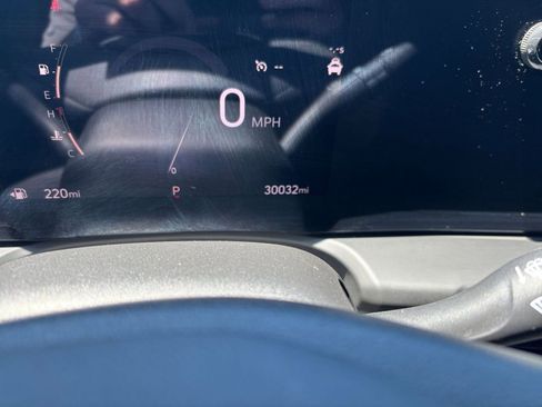 Used 2025 Buick Encore GX Preferred FWD image 39
