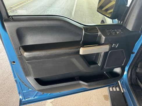Used 2019 Ford F150 Raptor w/ Equipment Group 802A Luxury AWD/4WD image 9