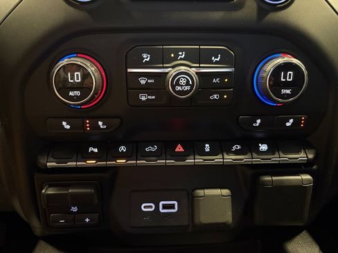 Used 2020 Chevrolet Silverado 1500 RST w/ All-Star Edition AWD/4WD image 33