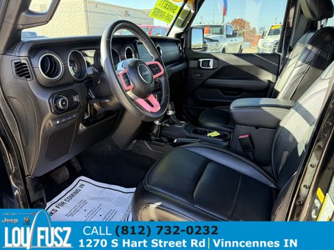 Used 2023 Jeep Wrangler Sahara w/ Cold Weather Group image 11