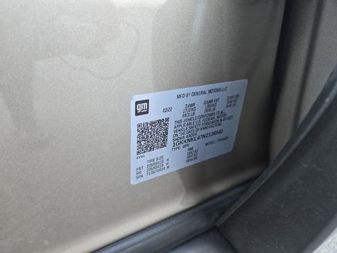 Used 2022 GMC Acadia SLE w/ Driver Convenience Package image 29