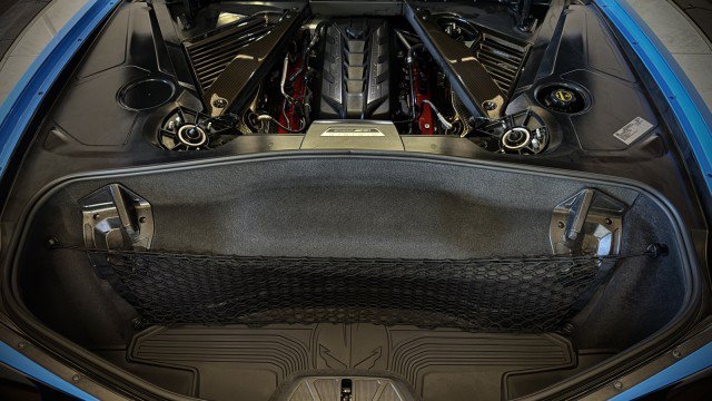 Used 2025 Chevrolet Corvette Stingray Premium Cpe w/ Z51 Performance Package RWD image 32