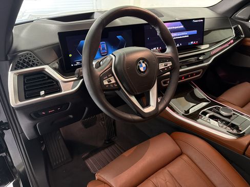 Certified 2024 BMW X5 xDrive40i w/ Premium Package AWD/4WD image 4