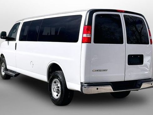 Used 2023 Chevrolet Express 3500 LT w/ LT Preferred Equipment Group RWD image 12