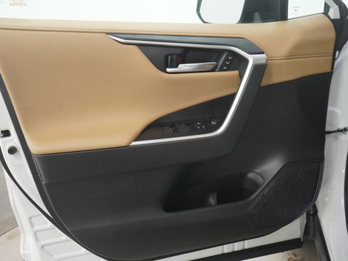 Used 2025 Toyota RAV4 Limited w/ Weather Package image 21