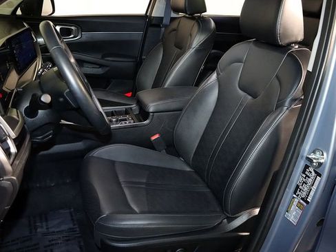 Used 2024 Kia Sorento S w/ Panoramic Sunroof Package AWD/4WD image 4