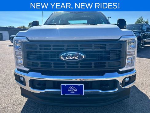 New 2026 Ford F250 XL w/ XL Chrome Package image 8