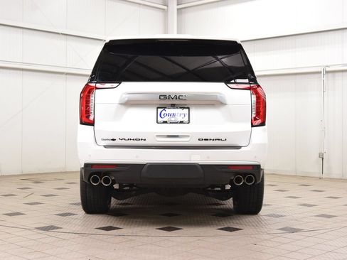 Used 2024 GMC Yukon XL Denali AWD/4WD image 7
