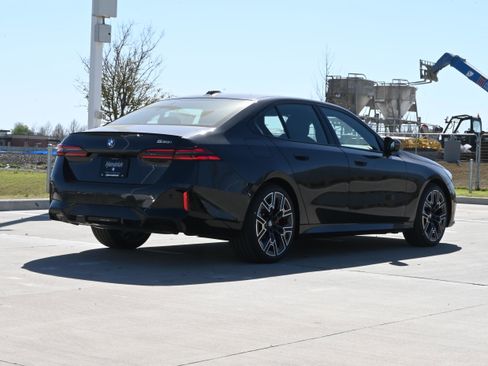 New 2026 BMW 530i w/ M Sport Package RWD image 7
