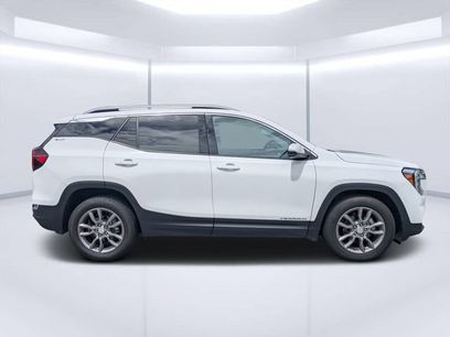 Used 2024 GMC Terrain SLT