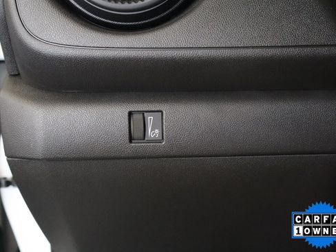 Used 2024 Chevrolet Colorado Trail Boss AWD/4WD image 35