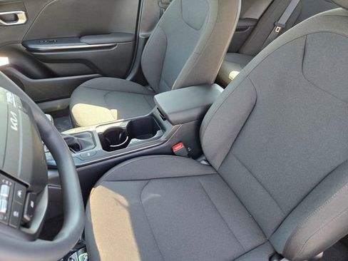 New 2026 Kia K4 LXS image 24