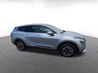 Used 2025 Kia Sportage LX FWD video 2