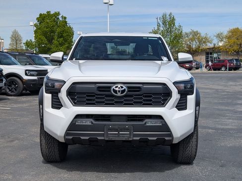 Used 2024 Toyota Tacoma TRD Sport image 11