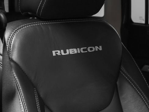 Used 2015 Jeep Wrangler Unlimited Rubicon AWD/4WD image 21