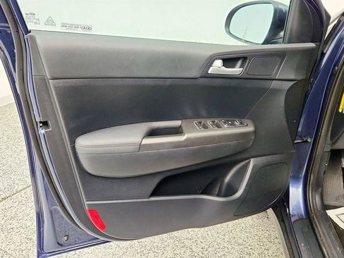 Used 2022 Kia Sportage LX FWD image 10