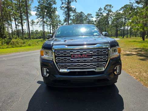 Used 2022 GMC Canyon Denali RWD image 8