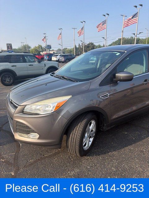 Used 2013 Ford Escape SE FWD image 2
