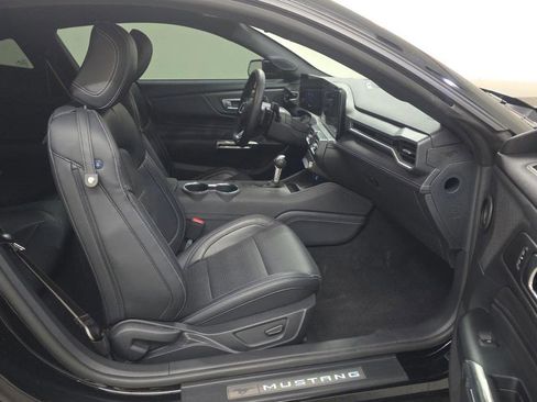 Used 2024 Ford Mustang GT Premium RWD image 8