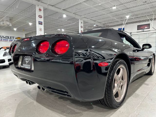 Used 2004 Chevrolet Corvette Convertible w/ Preferred Equipment Group RWD image 3