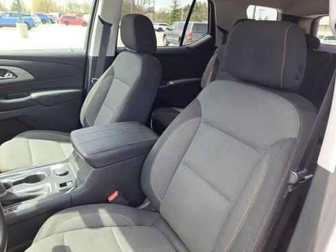 Used 2019 Chevrolet Traverse LT FWD image 6
