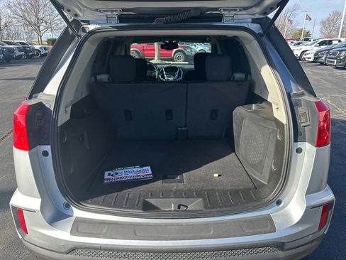 Used 2016 GMC Terrain SLE image 9