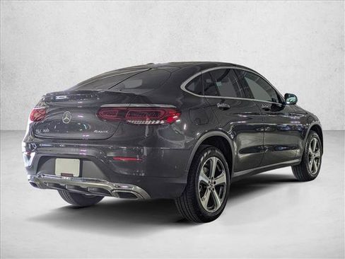 Used 2023 Mercedes-Benz GLC 300 4MATIC Coupe image 5