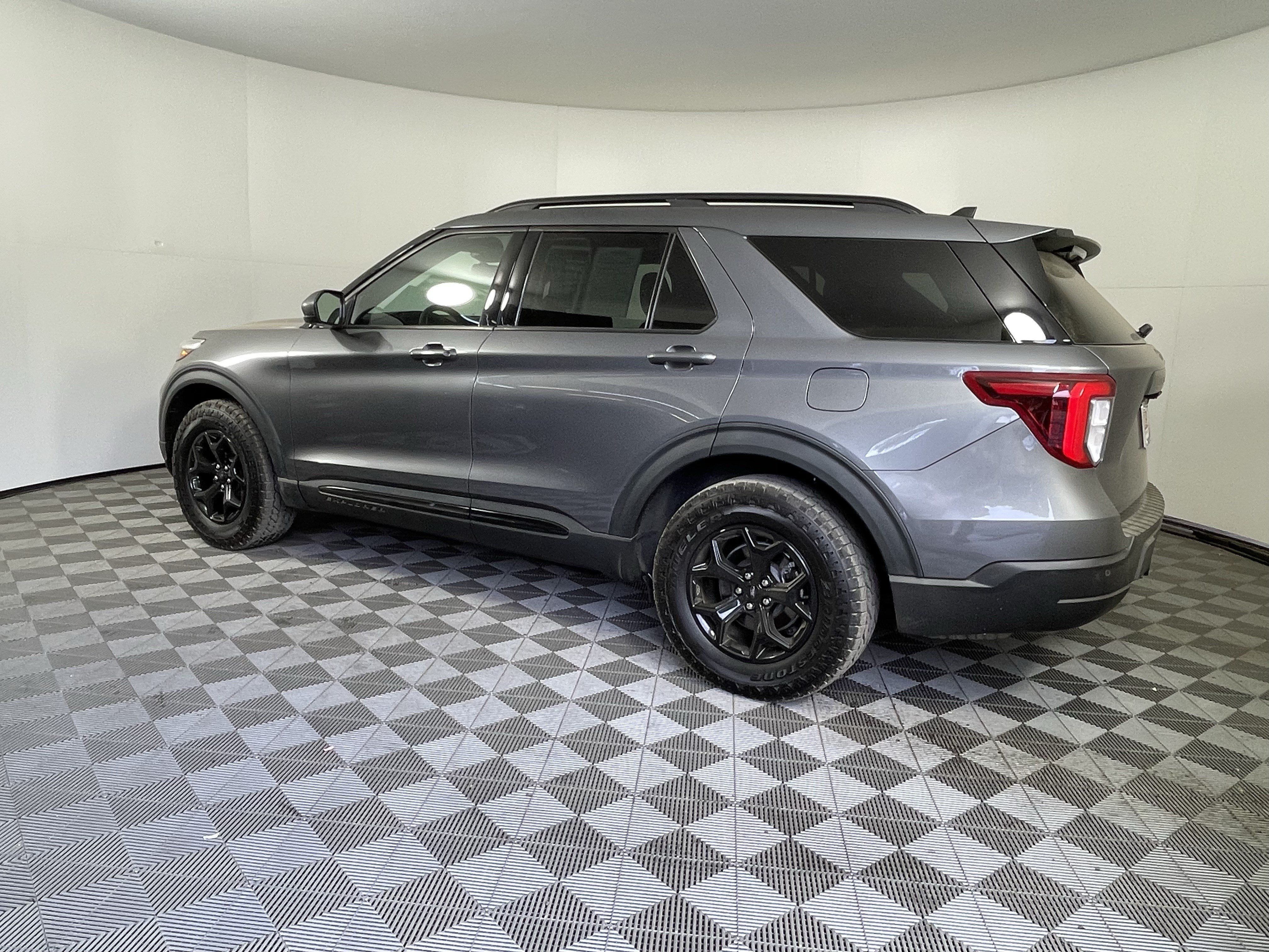Used 2022 Ford Explorer Timberline AWD/4WD image 2