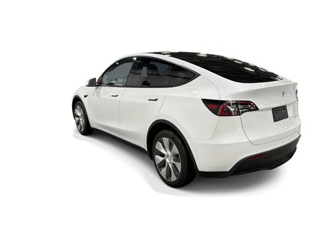 Certified 2023 Tesla Model Y Long Range AWD/4WD image 8