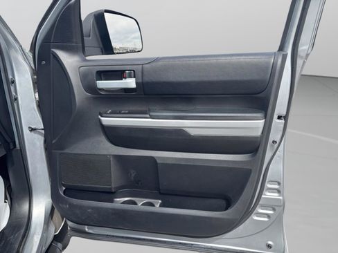 Used 2021 Toyota Tundra SR5 w/ SR5 Leather Package image 18