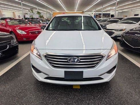 Used 2017 Hyundai Sonata ECO FWD image 2