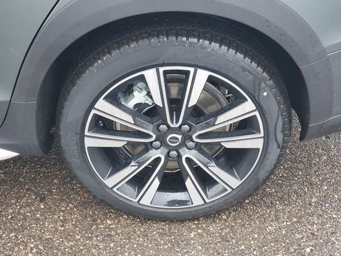 New 2026 Volvo V60 B5 Cross Country Ultra w/ Protection Package Premier AWD/4WD image 7