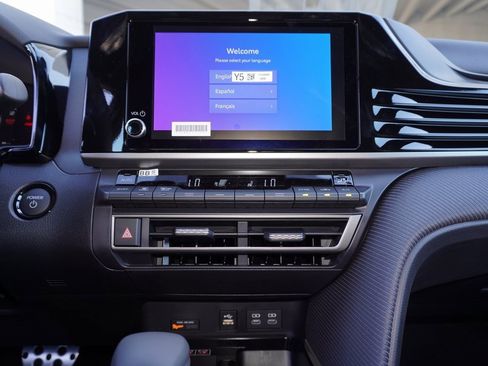 New 2026 Toyota Camry Hybrid image 15