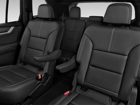 Used 2024 GMC Acadia Elevation w/ Luxury Package FWD image 11