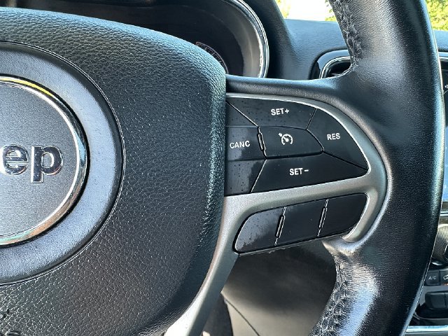 Used 2021 Jeep Grand Cherokee Laredo X AWD/4WD image 27