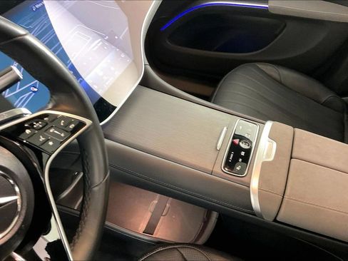 Certified 2024 Mercedes-Benz EQS 450+ 4MATIC SUV image 12