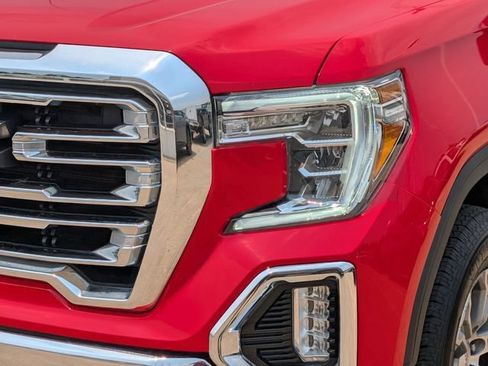 Used 2021 GMC Sierra 1500 SLT AWD/4WD image 11