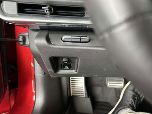 Used 2021 Chevrolet Corvette Stingray Preferred Cpe w/ Battery Protection Package RWD image 19
