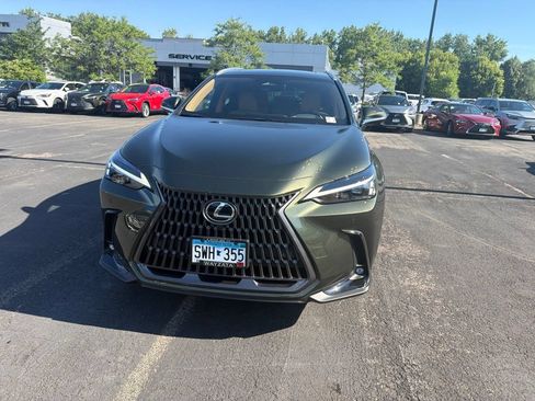Used 2025 Lexus NX 350h AWD w/ Premium Package image 9