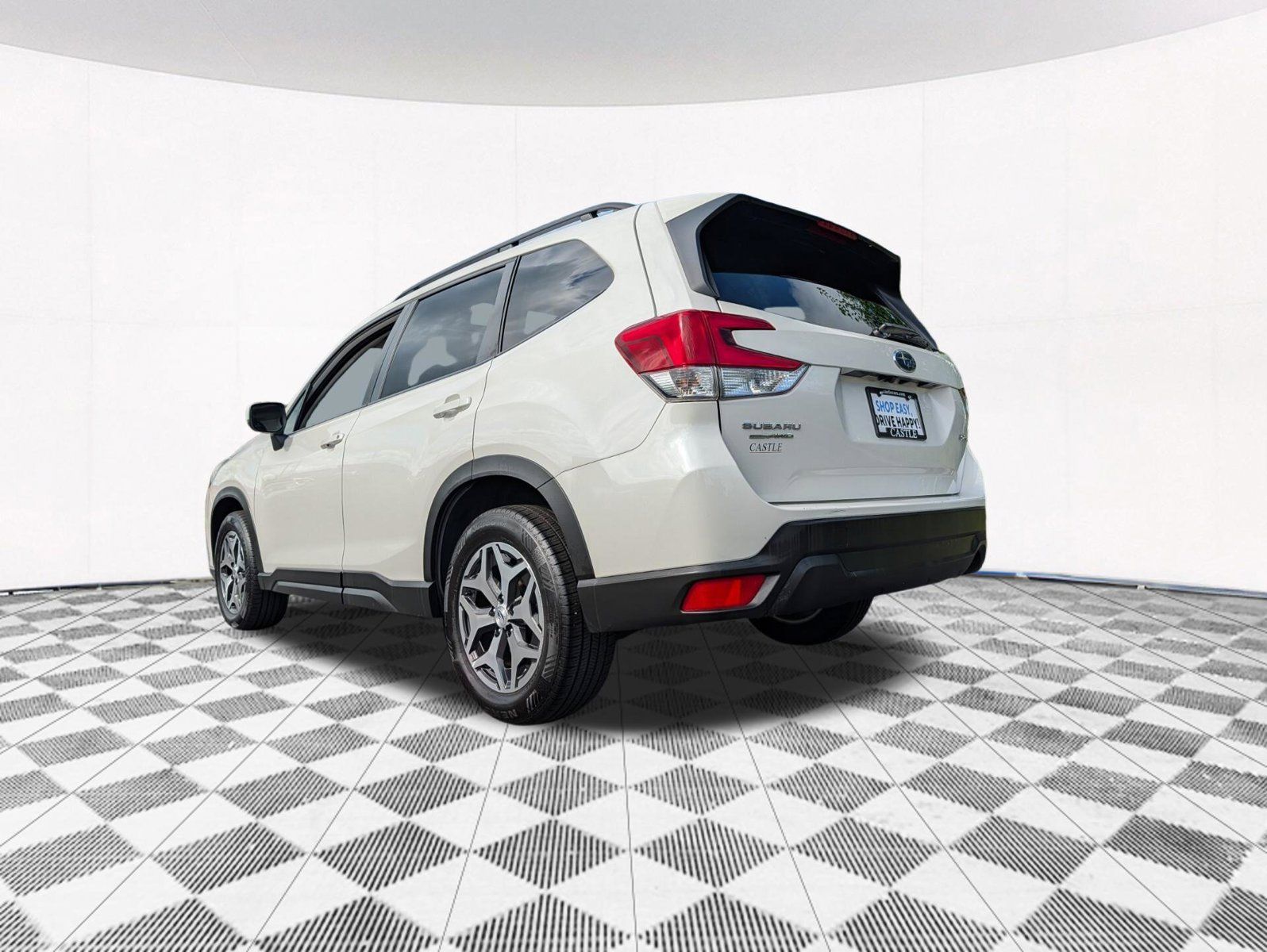 Used 2023 Subaru Forester Premium AWD/4WD image 15