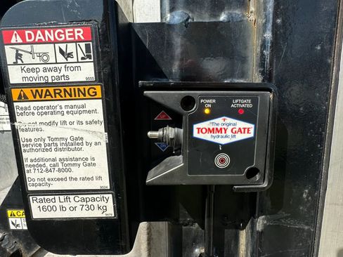 Used 2022 Mercedes-Benz Sprinter 4500 image 12