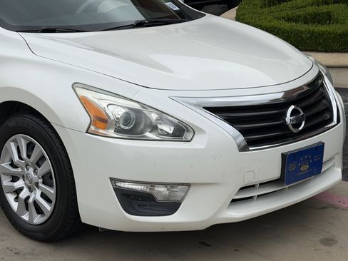 Used 2015 Nissan Altima 2.5 S w/ Power Driver Seat Package FWD image 10