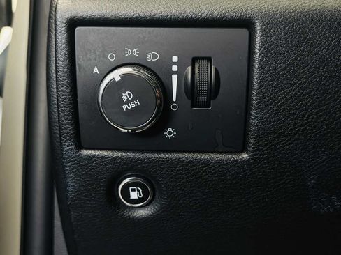 Used 2016 Jeep Grand Cherokee Overland AWD/4WD image 57
