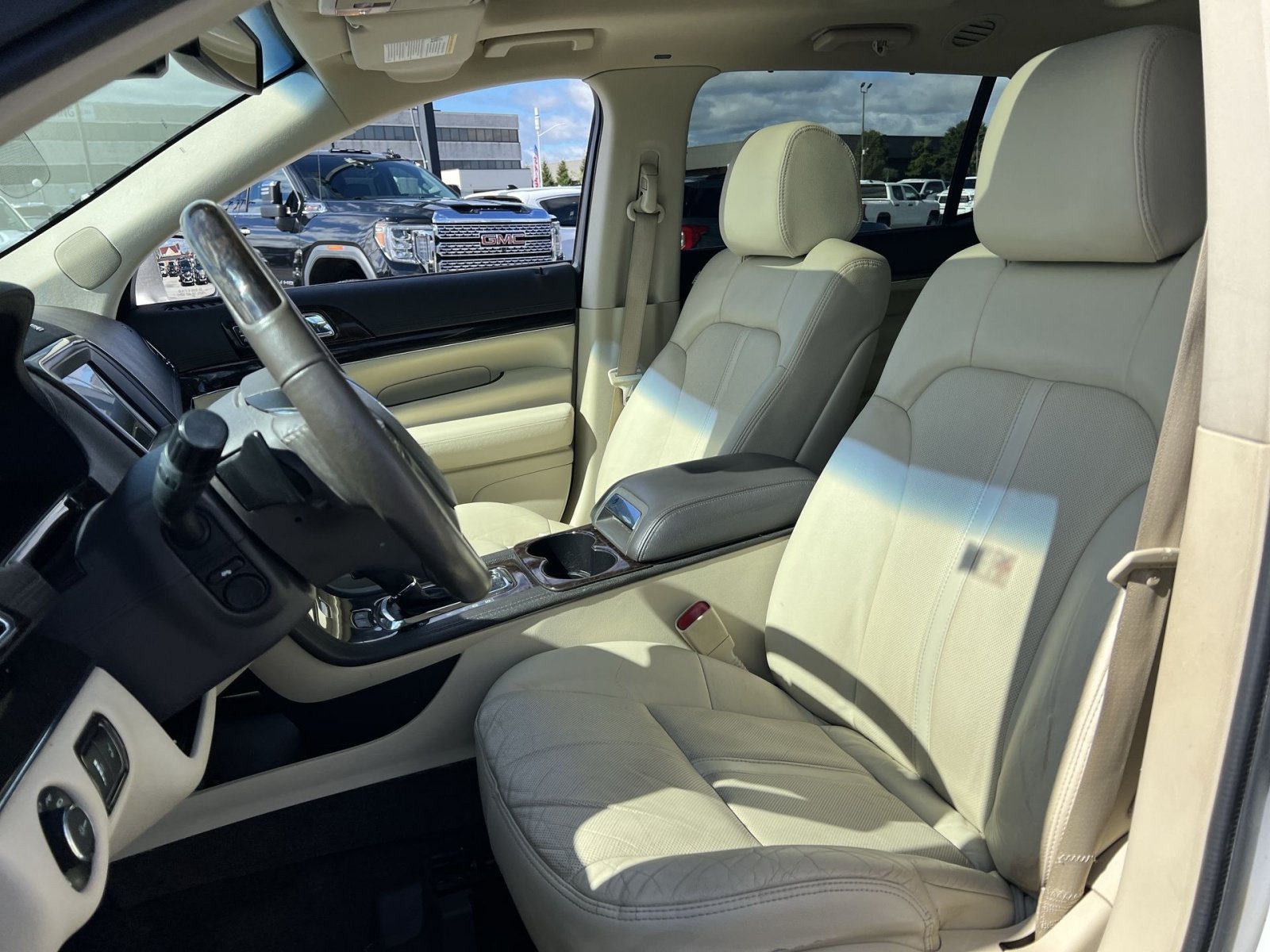 Used 2018 Lincoln MKT AWD w/ Technology Package image 21