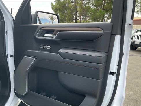Used 2024 Chevrolet Silverado 1500 High Country w/ High Country Premium Package image 25